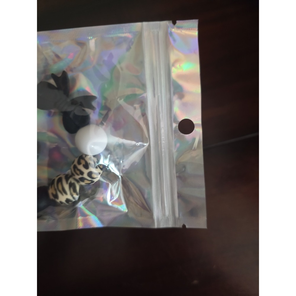 Black And Cheetah Print With Bow Keyring - Picture 4 of 5